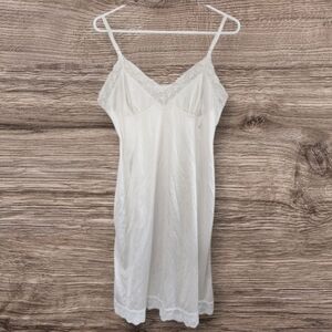 Vintage Camelot White Nylon Slip Sz 36